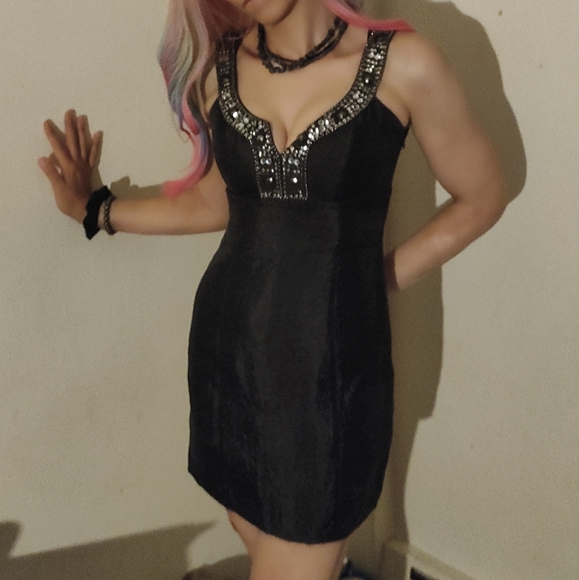 *host-pick* Laundry by Shelli Segal-EUC- BLACK-SIDE-ZIP BEADED STRAPS GOWN - Picture 5 of 5